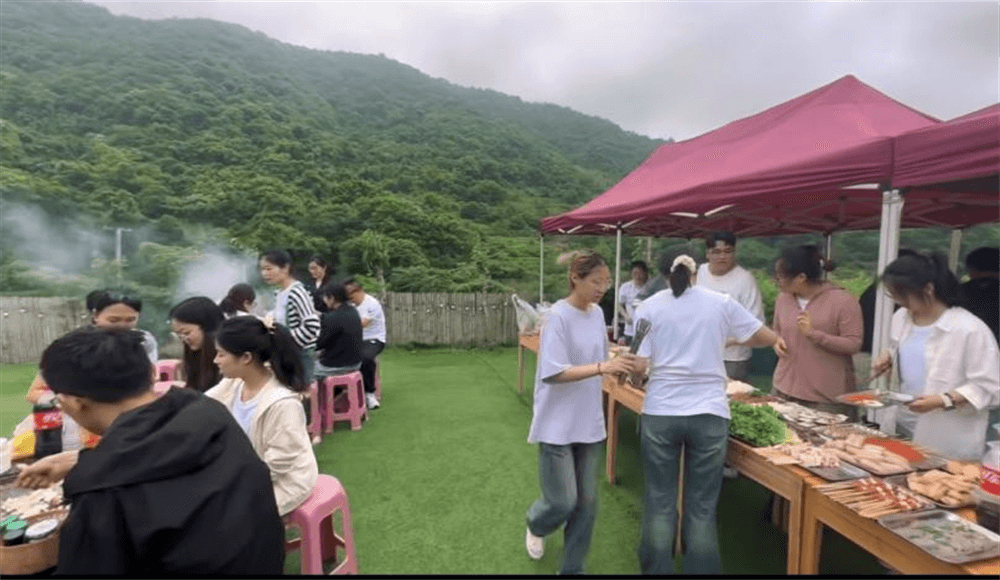 通讯员团建